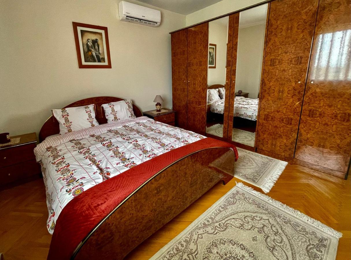 Villa Garden Приштина Экстерьер фото