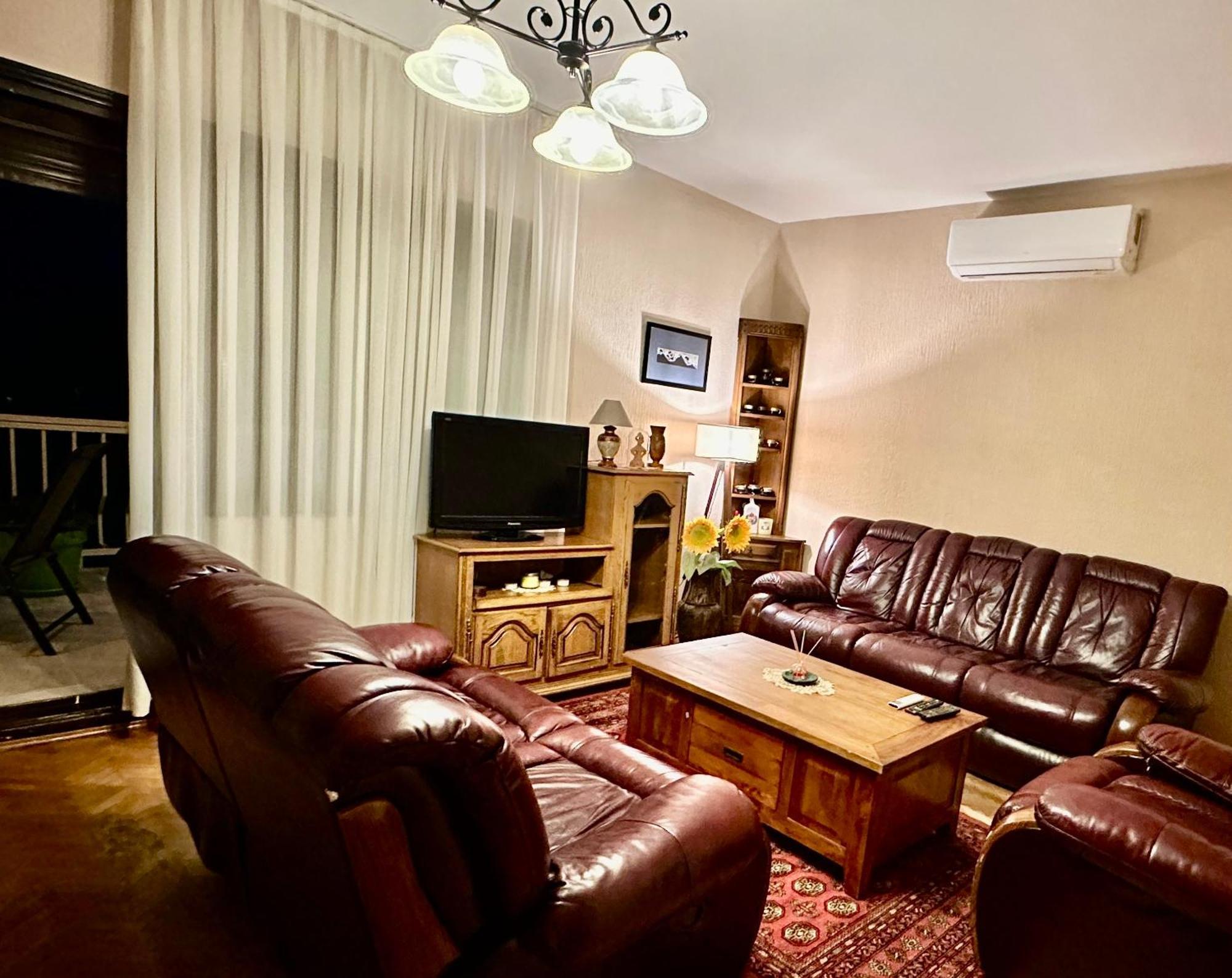 Villa Garden Приштина Экстерьер фото